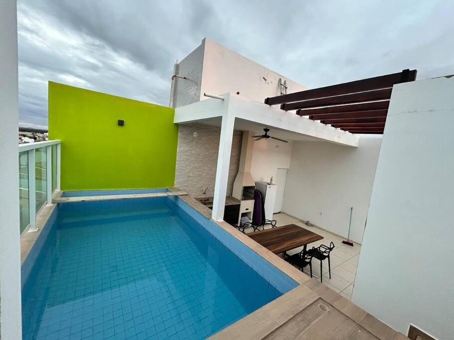 Apto Cobertura Com Piscina - 2 Quartos *